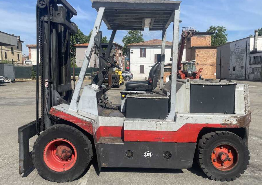 OM E 80 N - Carretilla elevadora eléctrica: foto 2 OM E 80 N - Carretilla elevadora eléctrica: foto 2