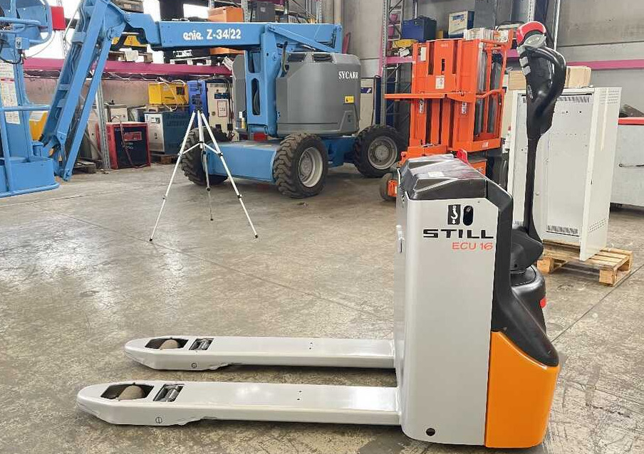 Still ECU 16 - Transpaleta: foto 3 Still ECU 16 - Transpaleta: foto 3