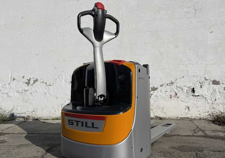 Still EXU-H 18 (Batteria 100%) - Transpaleta: foto 3 Still EXU-H 18 (Batteria 100%) - Transpaleta: foto 3