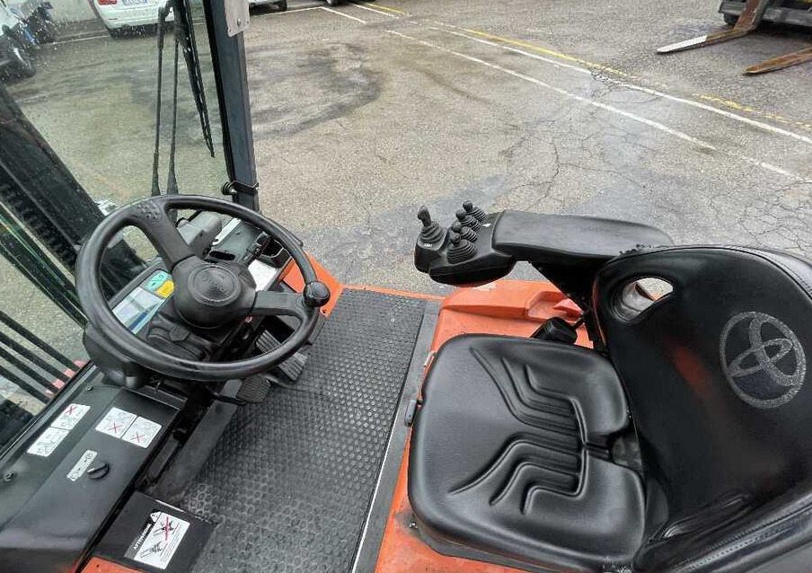 Toyota 7 FBMF 40 (BATTERIA NUOVA) - Carretilla elevadora eléctrica: foto 2 Toyota 7 FBMF 40 (BATTERIA NUOVA) - Carretilla elevadora eléctrica: foto 2