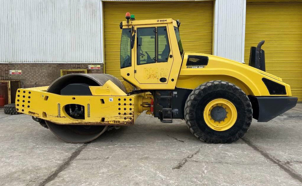 Bomag BW 226 DH-41 BVC - Compactador: foto 1 Bomag BW 226 DH-41 BVC - Compactador: foto 1