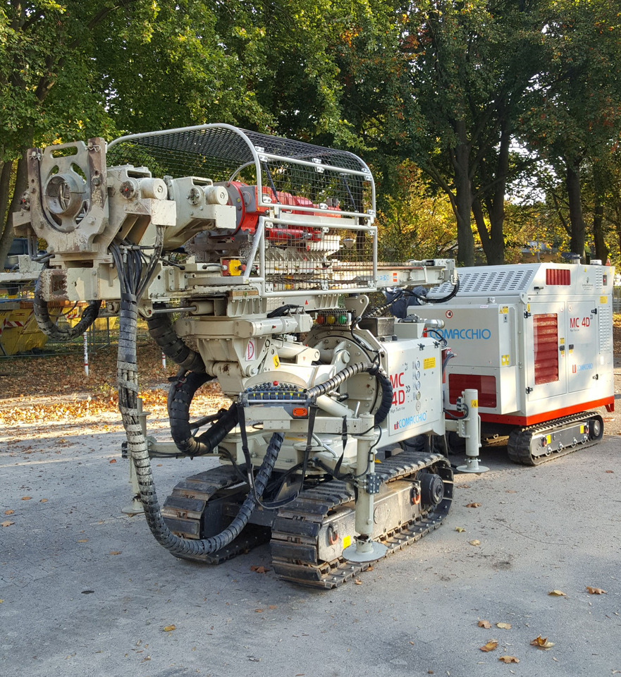 Comacchio MC4D - Martillo de hinca de pilotes: foto 2 Comacchio MC4D - Martillo de hinca de pilotes: foto 2