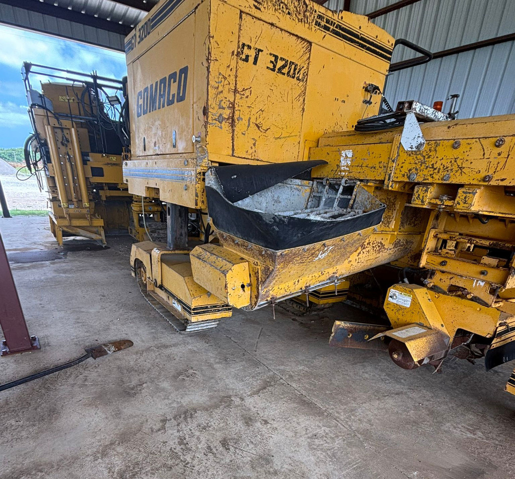 Gomaco GT-3200 - Pavimentadora de asfalto: foto 4 Gomaco GT-3200 - Pavimentadora de asfalto: foto 4