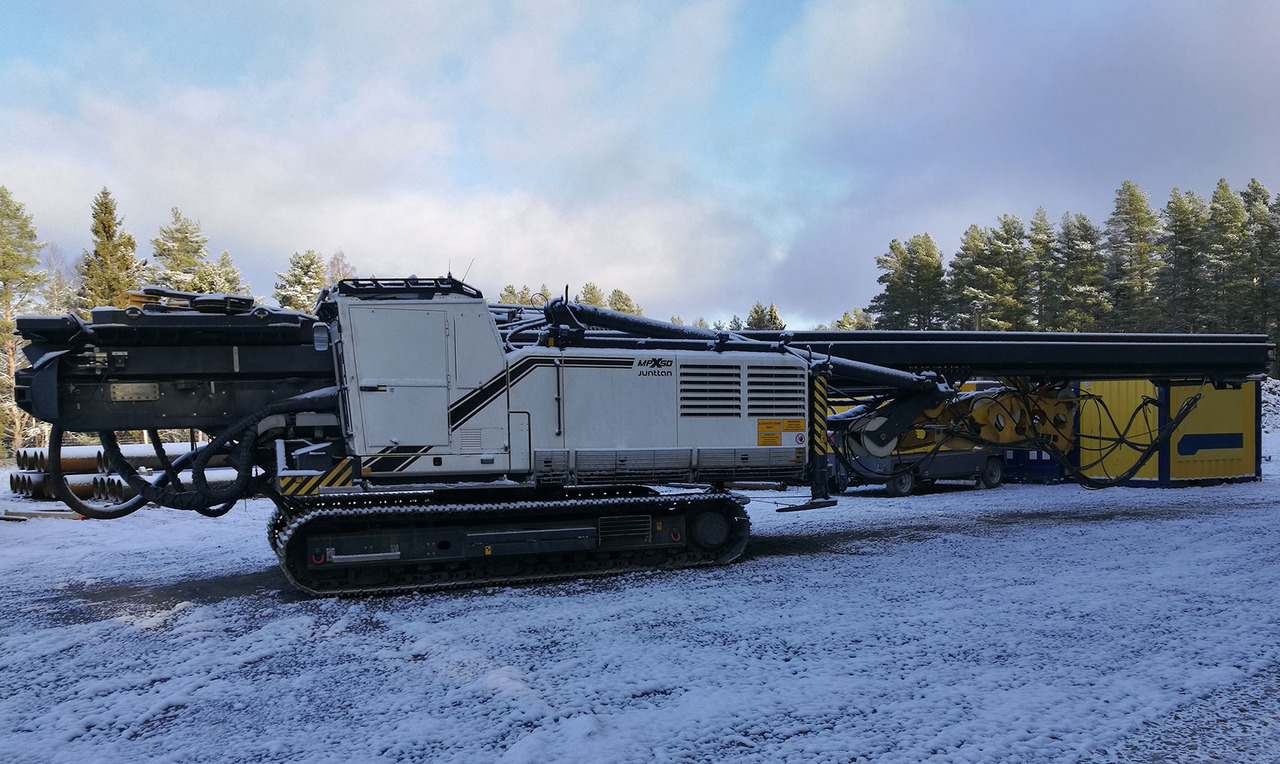 Junttan MPx50 - Martillo de hinca de pilotes: foto 3 Junttan MPx50 - Martillo de hinca de pilotes: foto 3