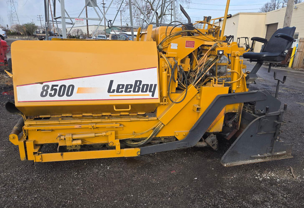 Leeboy 8500 - Pavimentadora de asfalto: foto 1 Leeboy 8500 - Pavimentadora de asfalto: foto 1