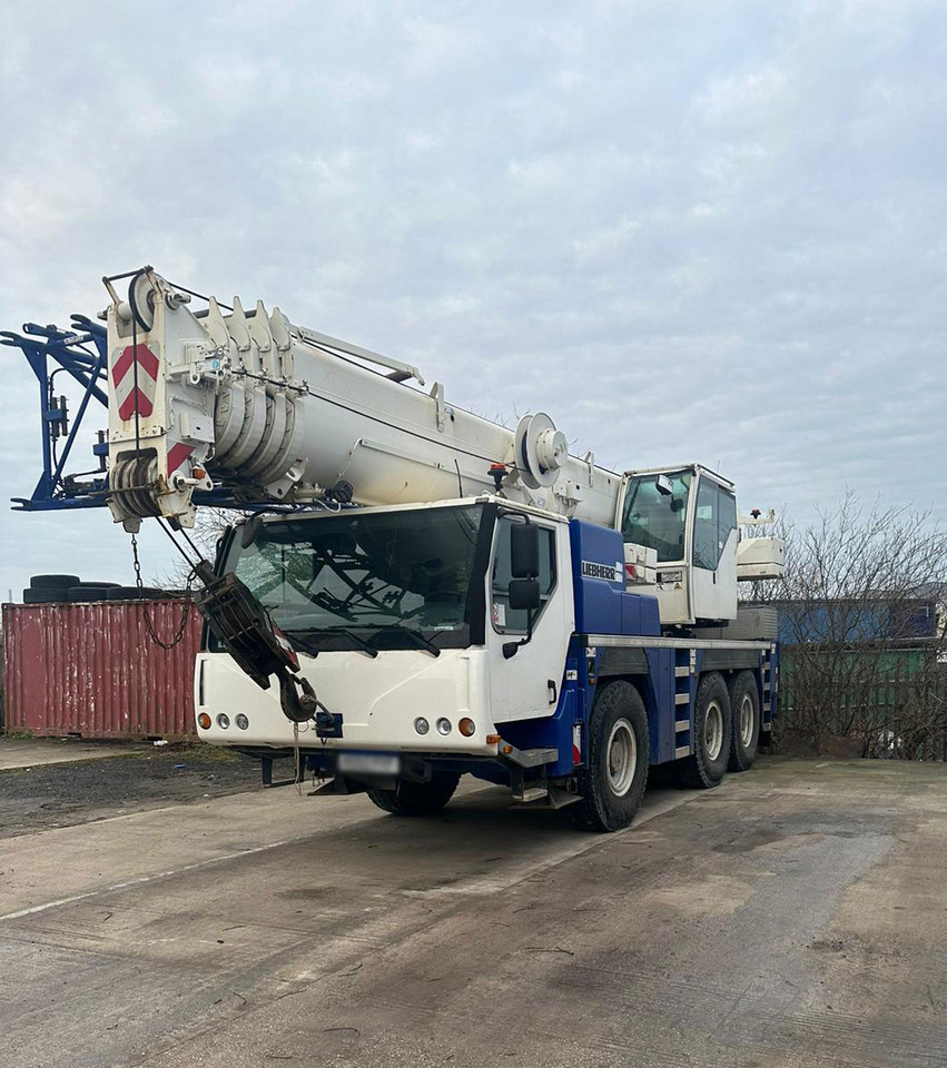 Liebherr LTM 1055-3.2 - Autogrúa: foto 1 Liebherr LTM 1055-3.2 - Autogrúa: foto 1