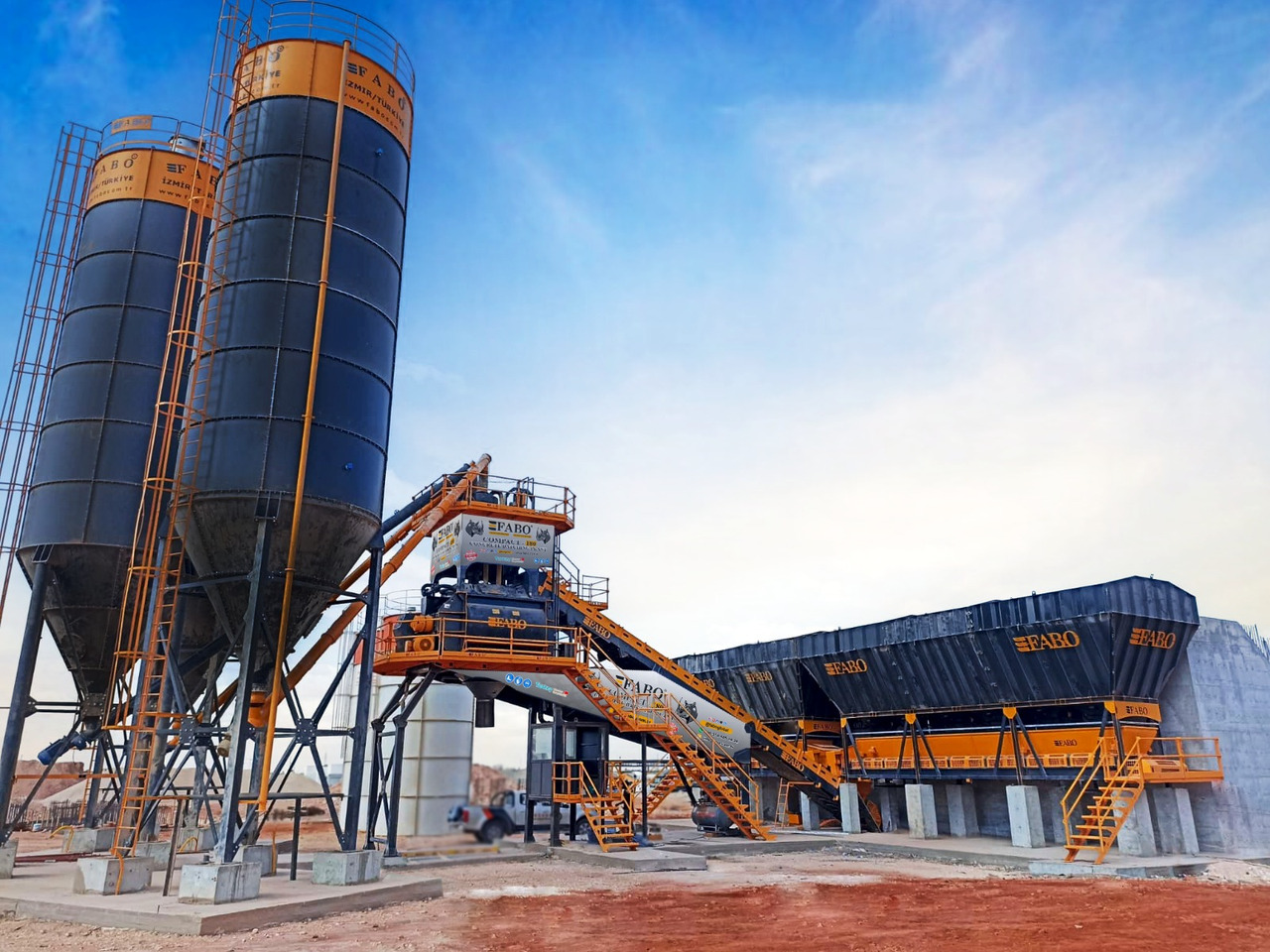 Planta de hormigón nuevo FABO compact concrete plant: foto 1