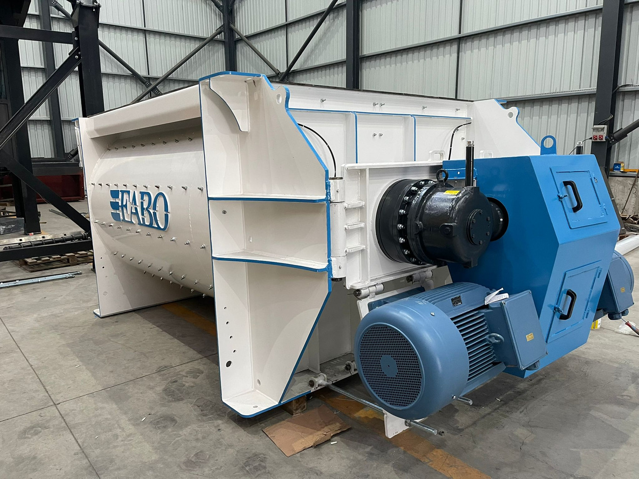 FABO twin shaft mixer - Hormigonera: foto 2 FABO twin shaft mixer - Hormigonera: foto 2