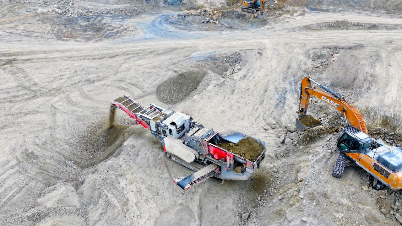 SANDVIK mining machinery - crushing plant - Maquinaria para minería: foto 4 SANDVIK mining machinery - crushing plant - Maquinaria para minería: foto 4