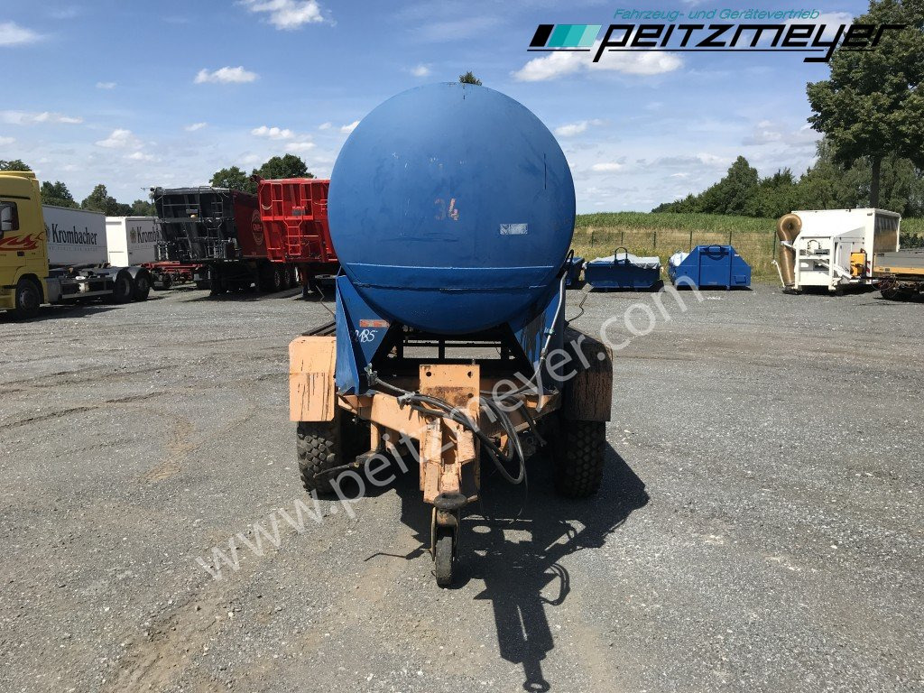 BATHE TANDEMANHÄNGER Bitum / Teerkocher 3,5 m³ Hatz Diesel-Motor 1 B 40 - Distribuidor de asfalto: foto 5 BATHE TANDEMANHÄNGER Bitum / Teerkocher 3,5 m³ Hatz Diesel-Motor 1 B 40 - Distribuidor de asfalto: foto 5