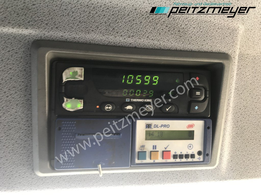 Camión frigorífico MERCEDES-BENZ Atego 1530 L Tiefkühlkoffer m. LBW, Thermoking T 1200 faltb. LBW 1,5 t., Seitentür, Trennwand: foto 13 Camión frigorífico MERCEDES-BENZ Atego 1530 L Tiefkühlkoffer m. LBW, Thermoking T 1200 faltb. LBW 1,5 t., Seitentür, Trennwand: foto 13