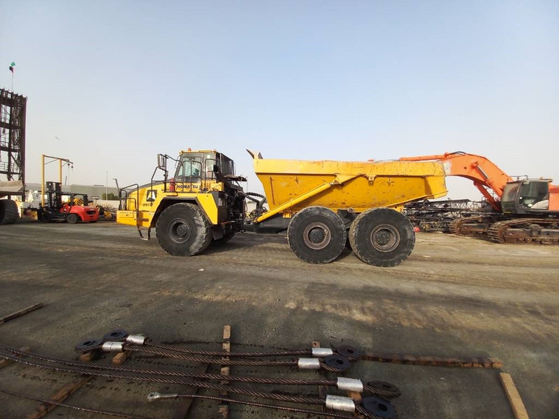 Komatsu HM400-3R (4 pcs available in Abu Dhabi) - Dúmper articulado: foto 5 Komatsu HM400-3R (4 pcs available in Abu Dhabi) - Dúmper articulado: foto 5