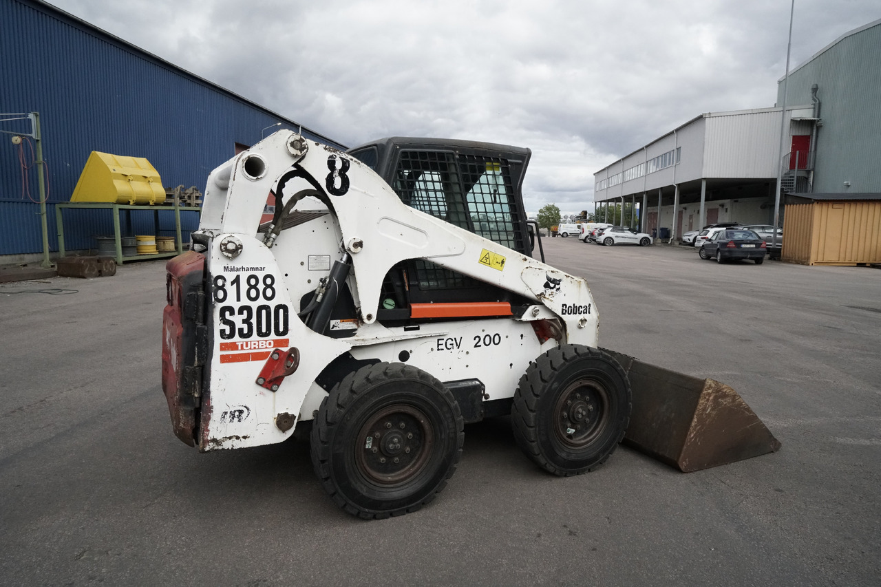 BOBCAT S300 turbo - Minicargadora: foto 3 BOBCAT S300 turbo - Minicargadora: foto 3