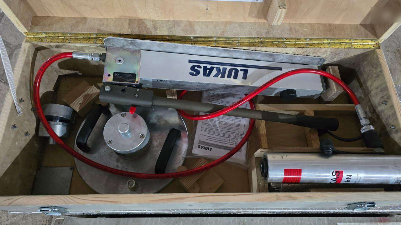 HMP statistic load tester Lucas - Herramienta/ Equipo: foto 3 HMP statistic load tester Lucas - Herramienta/ Equipo: foto 3