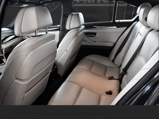 BMW 530d xDrive INDIVIDUAL CONNECTED DRIVE ECO PRO... - Sedan: foto 5 BMW 530d xDrive INDIVIDUAL CONNECTED DRIVE ECO PRO... - Sedan: foto 5