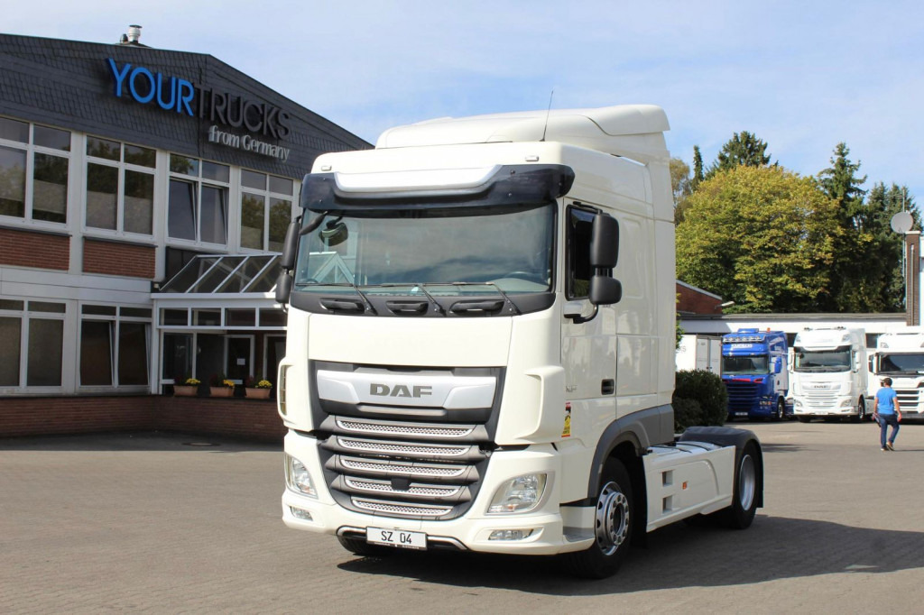 Daf XF 530 SC Retarder Standklima Kühlbox 2 liegen - Cabeza tractora: foto 1 Daf XF 530 SC Retarder Standklima Kühlbox 2 liegen - Cabeza tractora: foto 1