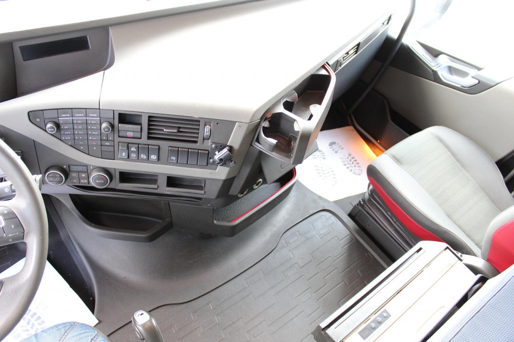 Volvo FH 500 E6 Globe I-Shift I-Park Cool Kühlbox - Cabeza tractora: foto 5 Volvo FH 500 E6 Globe I-Shift I-Park Cool Kühlbox - Cabeza tractora: foto 5