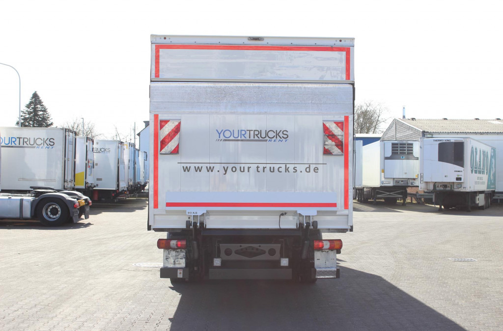 Camión Mercedes-Benz Atego 1321 E6  Koffer Klima Kamera Schalter LBW: foto 10