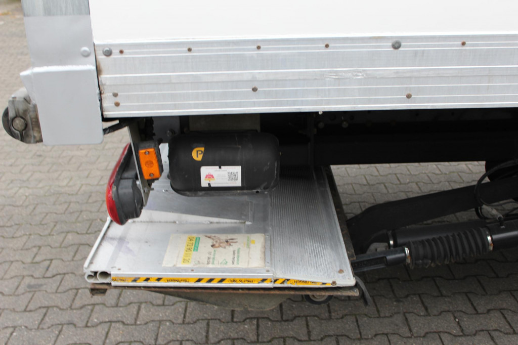 Iveco Eurocargo 190-280 E6 Koffer 8,51m Roltor LBW - Camión caja cerrada: foto 2 Iveco Eurocargo 190-280 E6 Koffer 8,51m Roltor LBW - Camión caja cerrada: foto 2