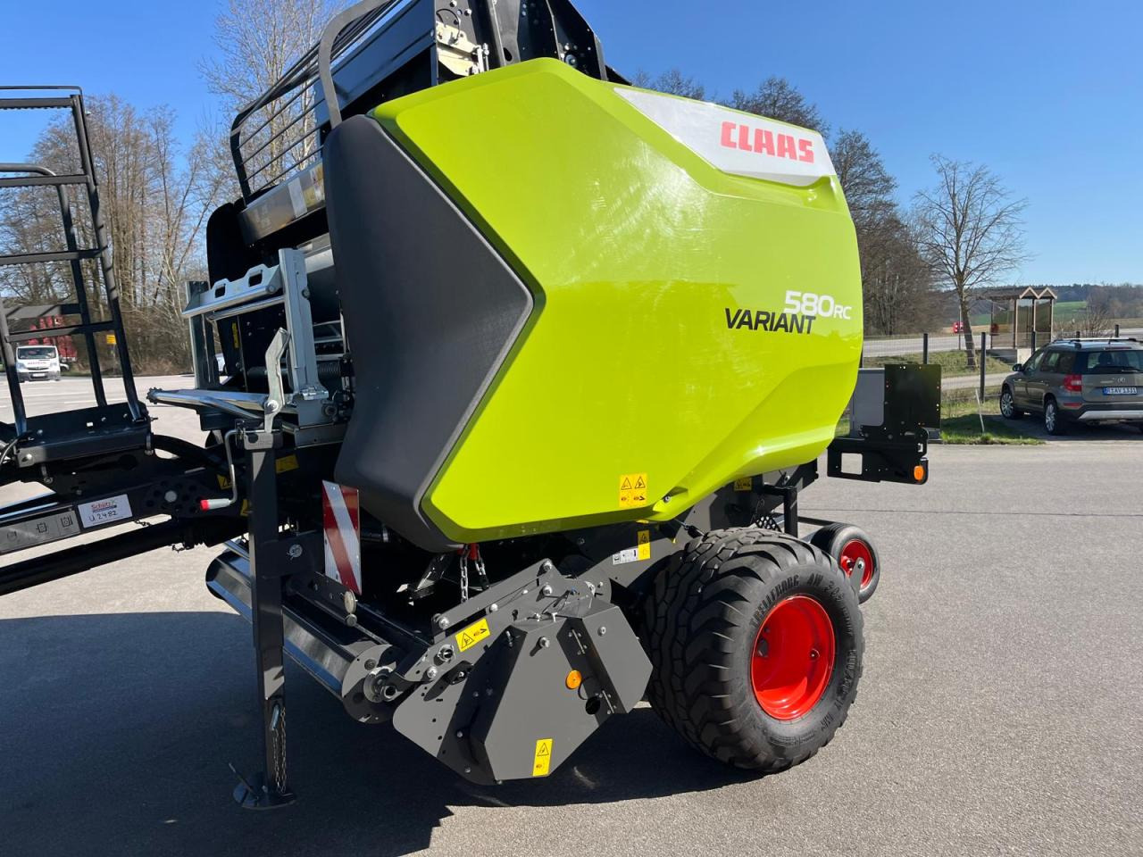 CLAAS Variant 580 RC, neuwertige Rundballenpresse - Rotoempacadora: foto 2 CLAAS Variant 580 RC, neuwertige Rundballenpresse - Rotoempacadora: foto 2