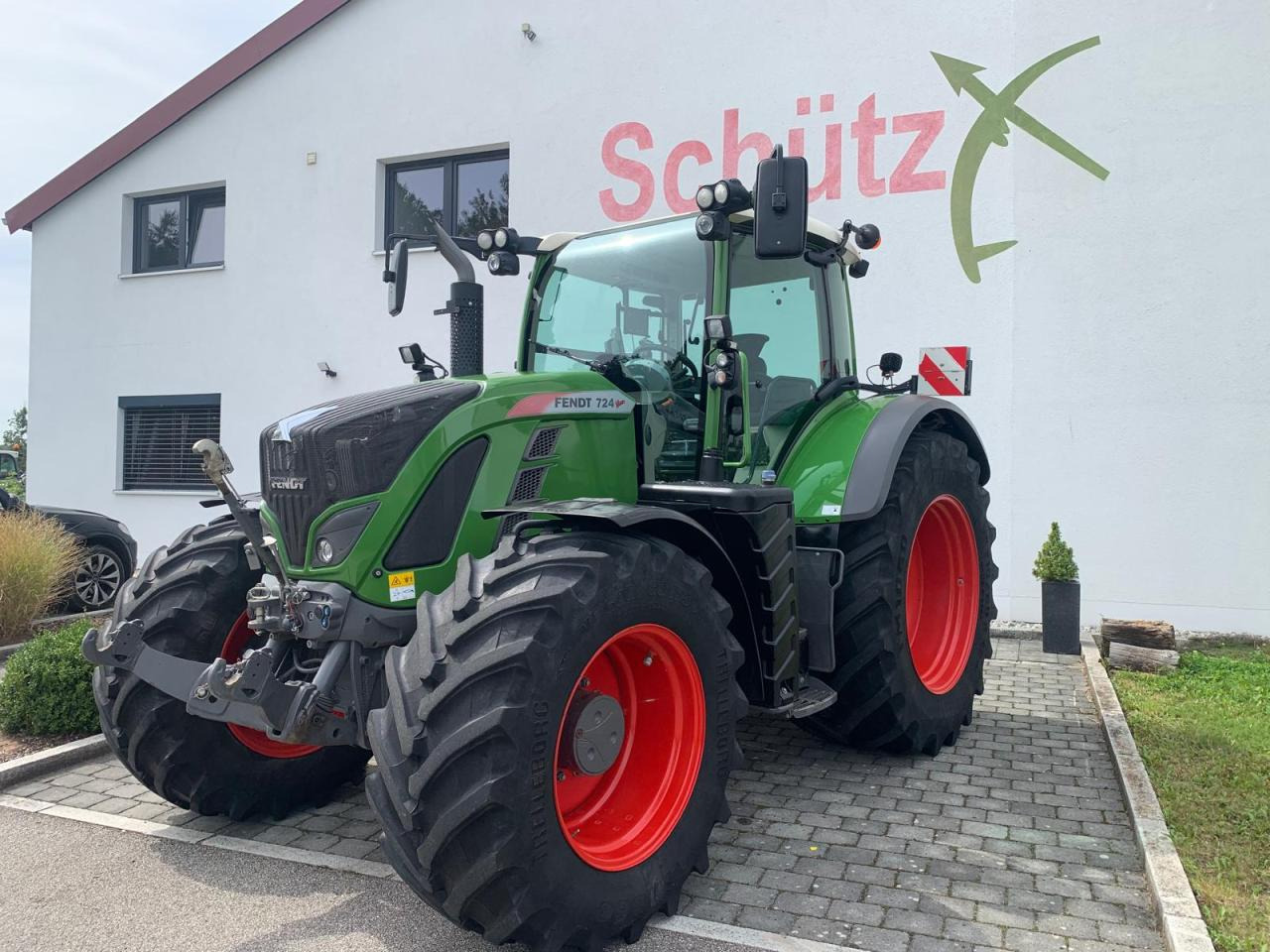 Fendt 724 Vario, Baujahr 2019 - Tractor: foto 1 Fendt 724 Vario, Baujahr 2019 - Tractor: foto 1