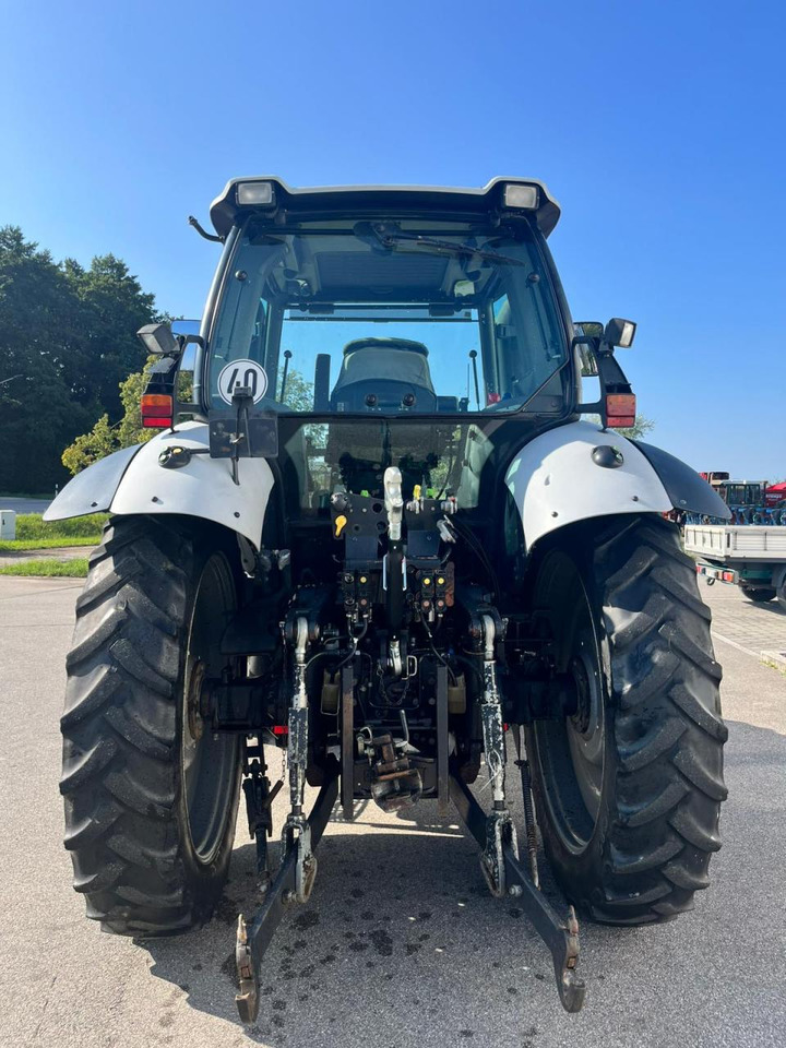 Lamborghini R6.140 DCR mit Frontzapfwelle und Frontkraftheber, Pflegeschlepper - Tractor: foto 4 Lamborghini R6.140 DCR mit Frontzapfwelle und Frontkraftheber, Pflegeschlepper - Tractor: foto 4