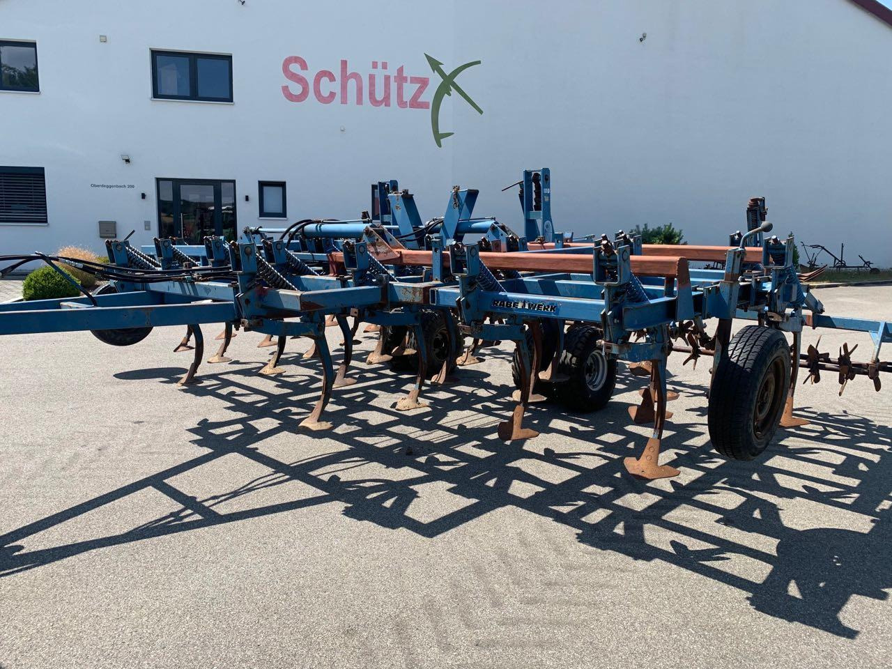 Rabe gezogener 4-balkiger Grubber mit Spatenrollegge - Cultivador: foto 1 Rabe gezogener 4-balkiger Grubber mit Spatenrollegge - Cultivador: foto 1