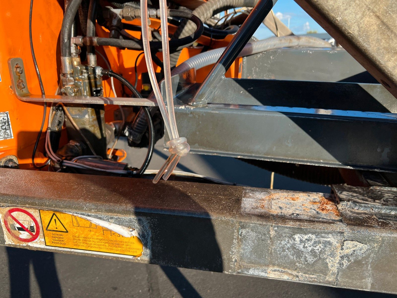 Küpper Weisser IMSSN E 35050HFH Küpper Weisser IMSSN E 35050HFH - Esparcidor de sal para Vehículo municipal: foto 4 Küpper Weisser IMSSN E 35050HFH Küpper Weisser IMSSN E 35050HFH - Esparcidor de sal para Vehículo municipal: foto 4