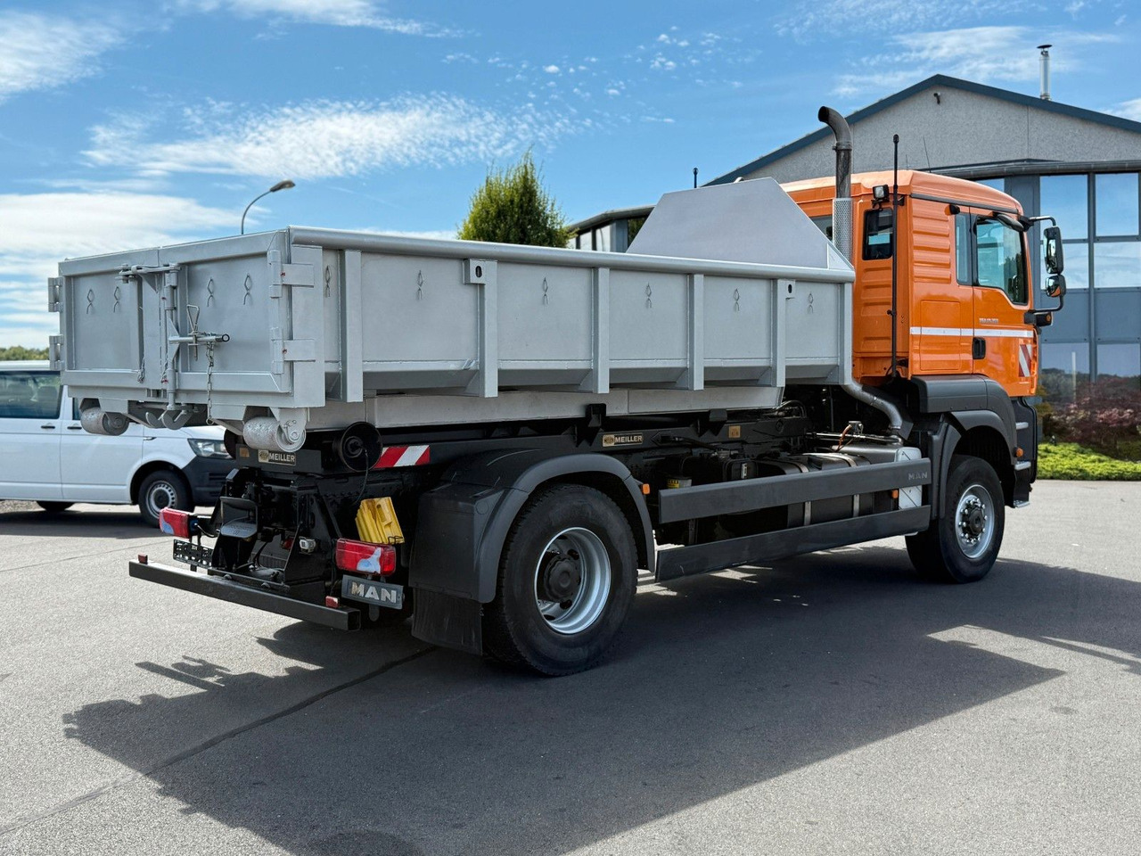 MAN TGA 18.350 4x4 Meiler Abroller RK 14.45 Winterd. - Camión multibasculante: foto 3 MAN TGA 18.350 4x4 Meiler Abroller RK 14.45 Winterd. - Camión multibasculante: foto 3