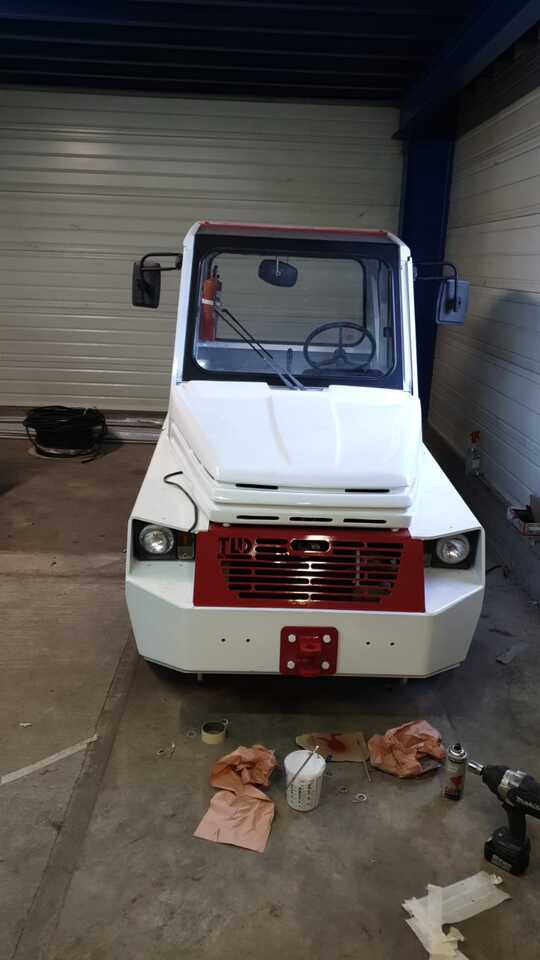Tractors TLD TMX20 - Tractor de equipaje: foto 1 Tractors TLD TMX20 - Tractor de equipaje: foto 1