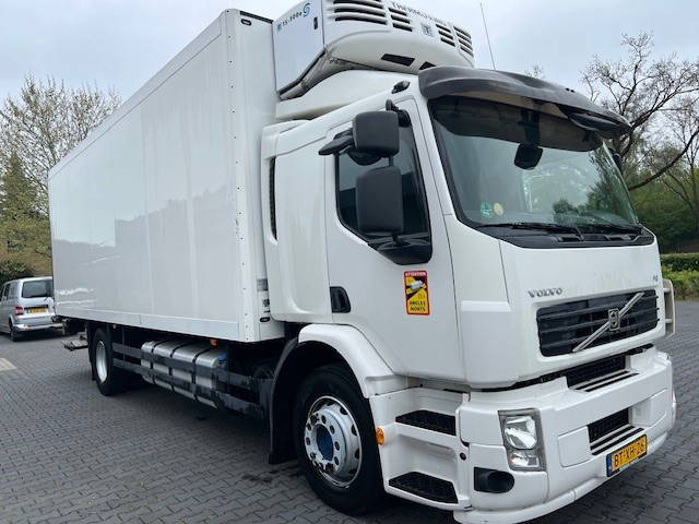 Volvo FE 320 - Camión frigorífico: foto 2 Volvo FE 320 - Camión frigorífico: foto 2