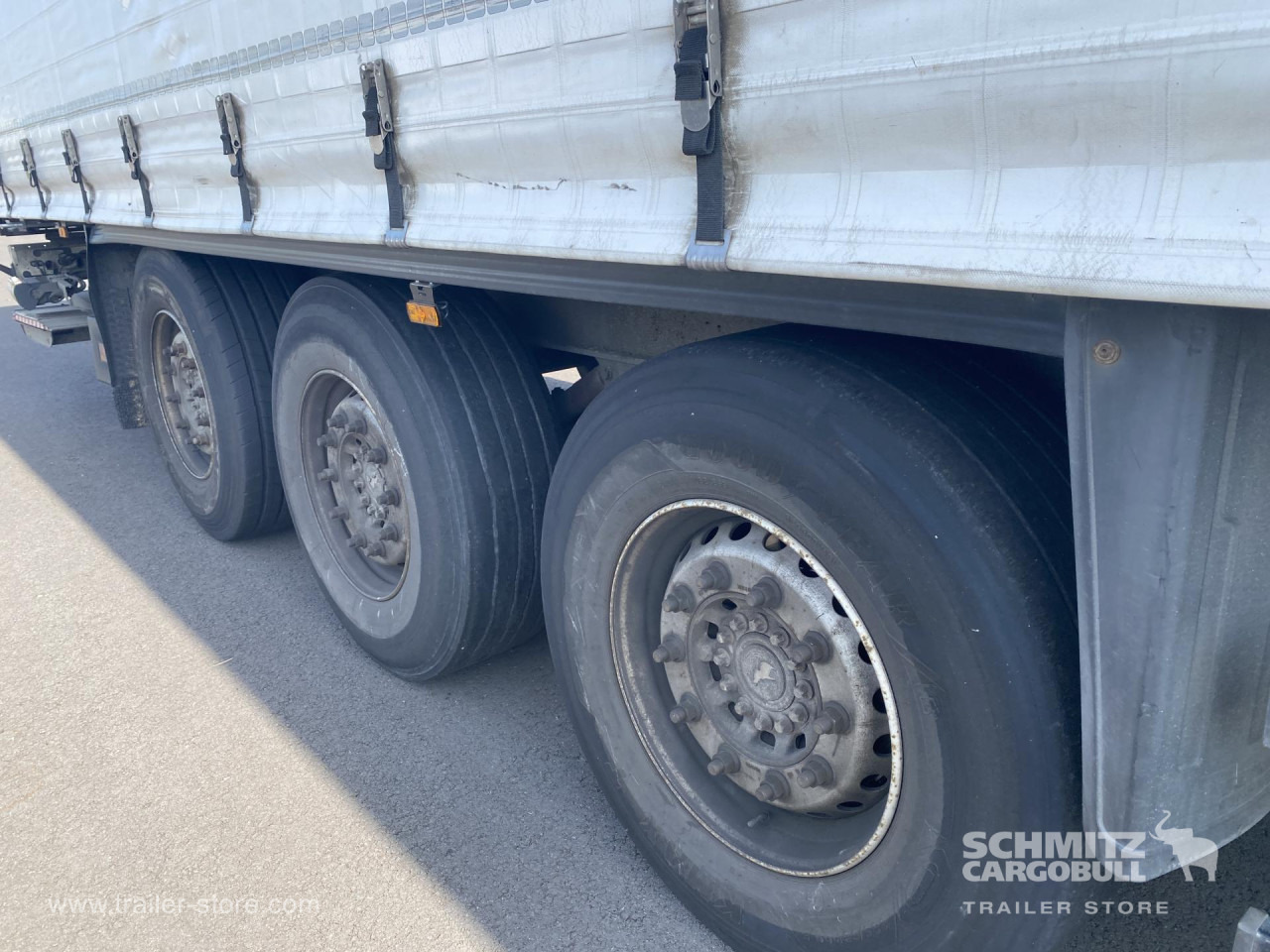 SCHMITZ Curtainsider Standard Taillift - Semirremolque lona: foto 3 SCHMITZ Curtainsider Standard Taillift - Semirremolque lona: foto 3