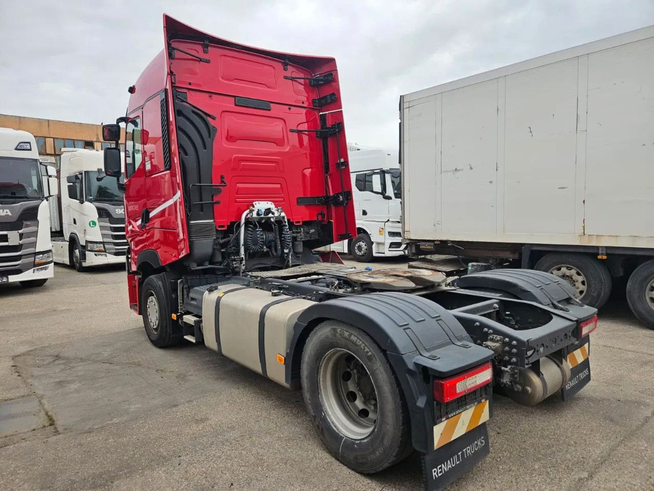 Renault T520 HSC, Standard, Retarder - Cabeza tractora: foto 4 Renault T520 HSC, Standard, Retarder - Cabeza tractora: foto 4