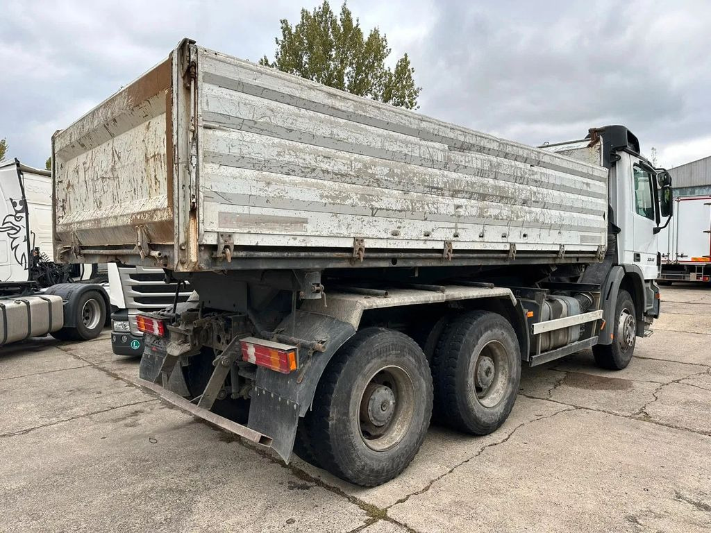 Mercedes-Benz Actros 3341 3 sided Tipper, 6x4, Euro 3, - Camión volquete: foto 3 Mercedes-Benz Actros 3341 3 sided Tipper, 6x4, Euro 3, - Camión volquete: foto 3