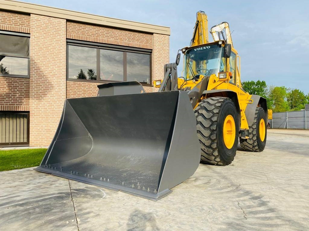 Volvo L 120e cdc steering - Cargadora de ruedas: foto 1 Volvo L 120e cdc steering - Cargadora de ruedas: foto 1