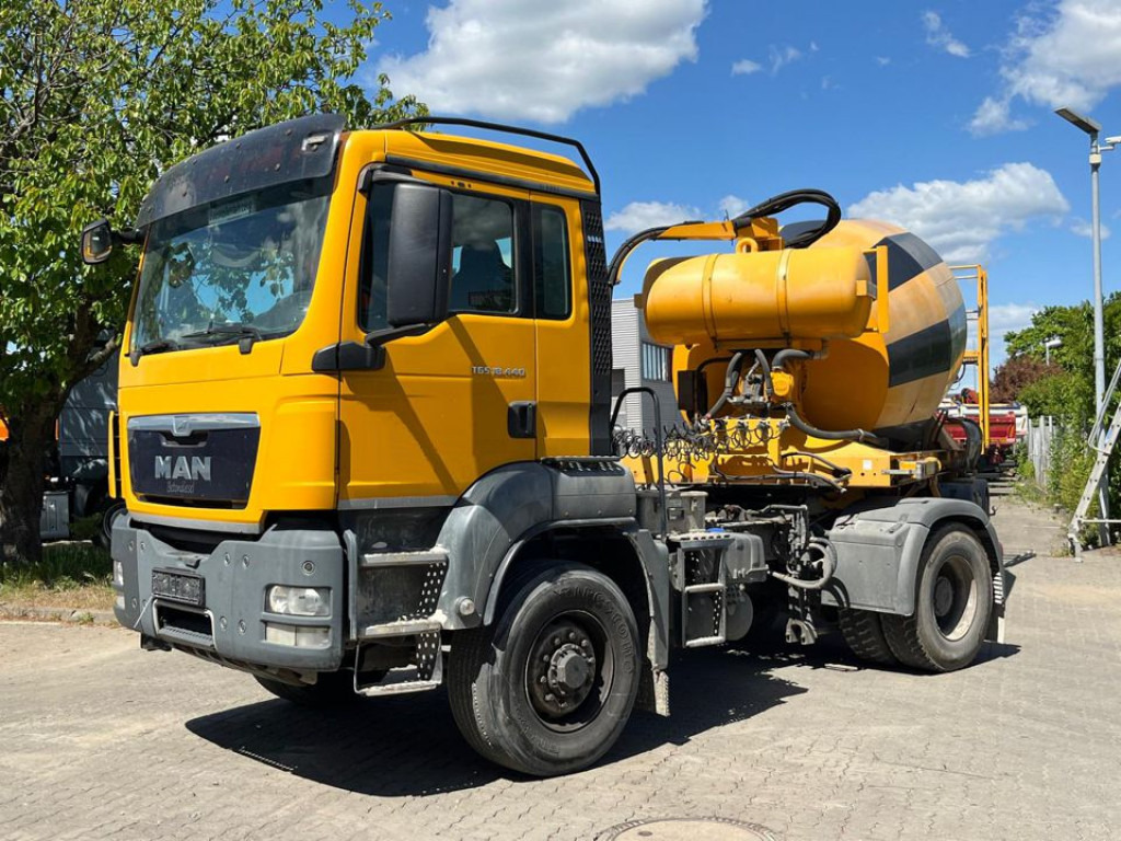 MAN TG-S 18.440 4x4 H BLS SZM Komplettpreis mit Betonauflieger - Cabeza tractora: foto 5 MAN TG-S 18.440 4x4 H BLS SZM Komplettpreis mit Betonauflieger - Cabeza tractora: foto 5