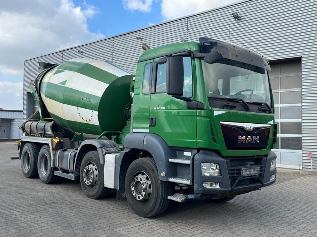 MAN TG-S 32.360 8x4 Betonmischer Stetter 9 m³ - Camión: foto 4 MAN TG-S 32.360 8x4 Betonmischer Stetter 9 m³ - Camión: foto 4