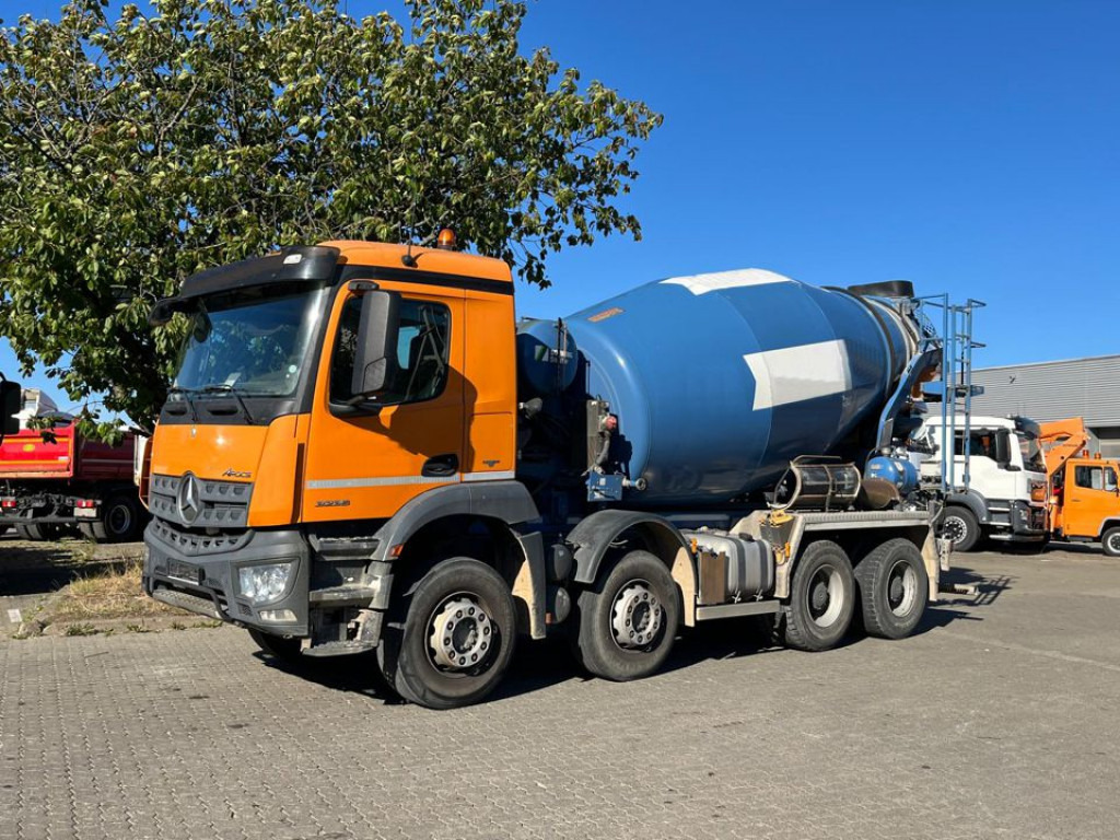 MERCEDES-BENZ Arocs 3236 8x4 Betonmischer Deutsch Top AP Achsen - Camión: foto 1 MERCEDES-BENZ Arocs 3236 8x4 Betonmischer Deutsch Top AP Achsen - Camión: foto 1