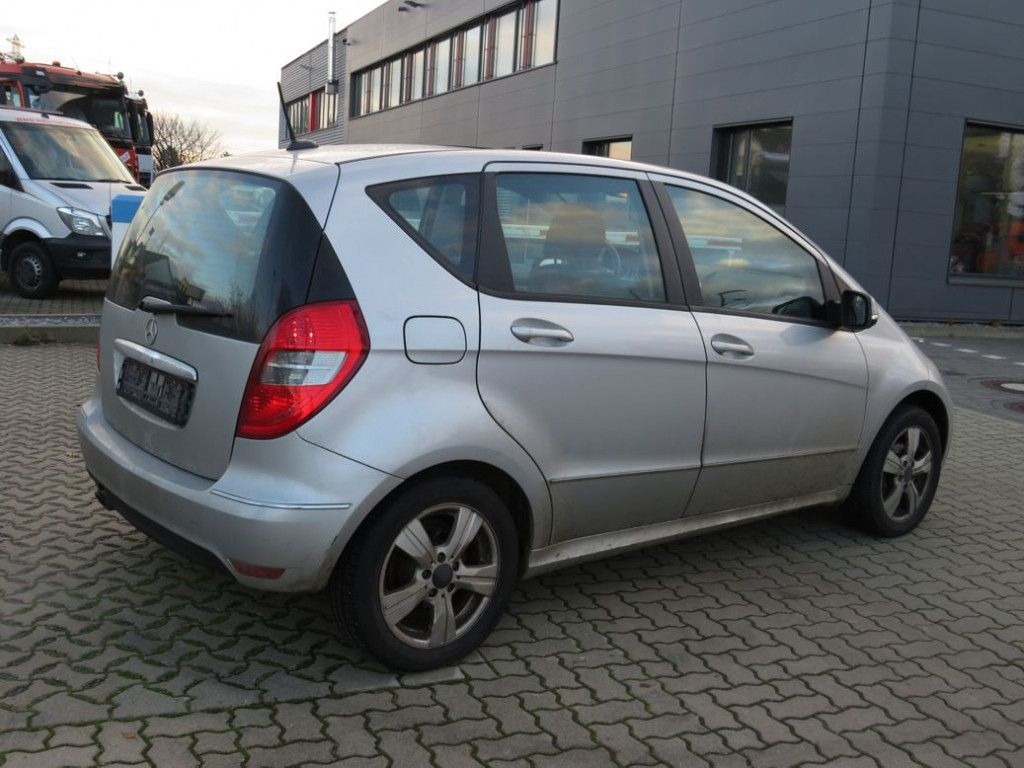 Mercedes-Benz A-Klasse 200 Avantgarde PKW - Camión: foto 4 Mercedes-Benz A-Klasse 200 Avantgarde PKW - Camión: foto 4