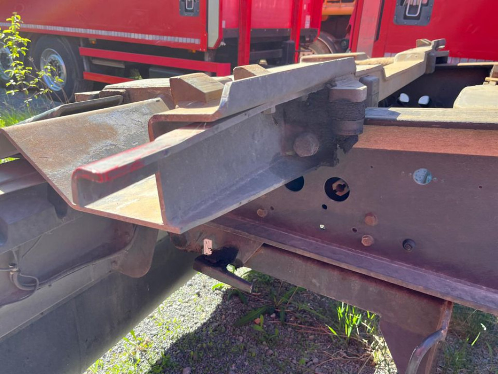 HUEFFERMANN Tandemanhänger HTA 1877 Containeranhänger - Remolque multilift/ Portacontenedores de cadenas: foto 3 HUEFFERMANN Tandemanhänger HTA 1877 Containeranhänger - Remolque multilift/ Portacontenedores de cadenas: foto 3