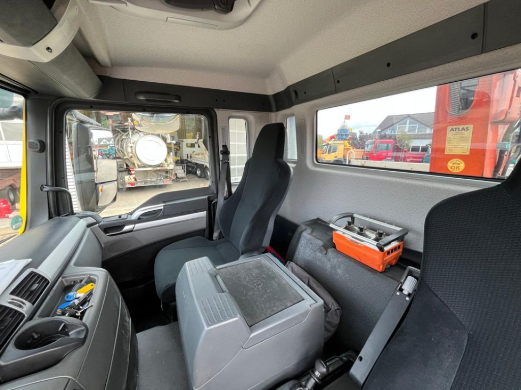 MAN TG-S 18.400 4x2 BL 2-Achs Kipper Kran Atlas 120+Funk - Camión volquete, Camión grúa: foto 2 MAN TG-S 18.400 4x2 BL 2-Achs Kipper Kran Atlas 120+Funk - Camión volquete, Camión grúa: foto 2