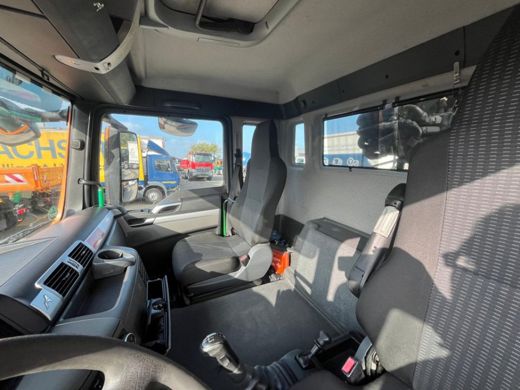 MAN TG-S 26.400 6x4H-2 BL Abrollkipper mit Kran Lift Lenk - Camión multibasculante, Camión grúa: foto 2 MAN TG-S 26.400 6x4H-2 BL Abrollkipper mit Kran Lift Lenk - Camión multibasculante, Camión grúa: foto 2