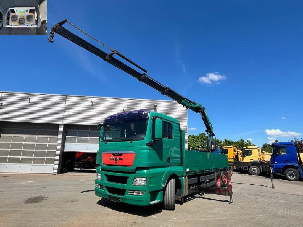 MAN TG-X 26.440 6x2-2 BL Pritsche Heckkran Fassi 360 - Camión grúa: foto 1 MAN TG-X 26.440 6x2-2 BL Pritsche Heckkran Fassi 360 - Camión grúa: foto 1