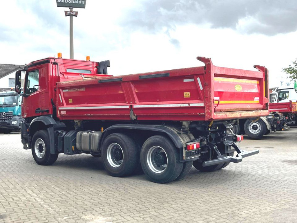 Leasing de MERCEDES-BENZ Arocs 2648 6x4 3-Achs Kipper Bordmatik MERCEDES-BENZ Arocs 2648 6x4 3-Achs Kipper Bordmatik: foto 6 Leasing de MERCEDES-BENZ Arocs 2648 6x4 3-Achs Kipper Bordmatik MERCEDES-BENZ Arocs 2648 6x4 3-Achs Kipper Bordmatik: foto 6