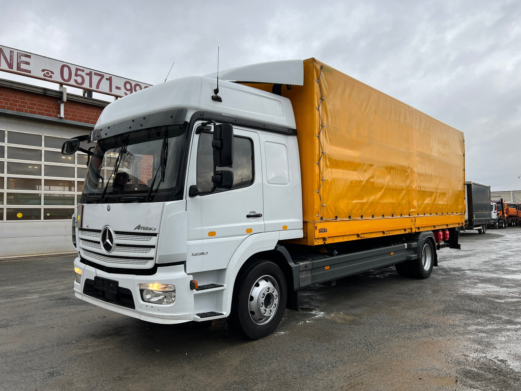 MERCEDES-BENZ Atego 1230 L Pritsche LBW Lg.Fhs Hochd. 7,2m+LBW - Camión lona: foto 1 MERCEDES-BENZ Atego 1230 L Pritsche LBW Lg.Fhs Hochd. 7,2m+LBW - Camión lona: foto 1