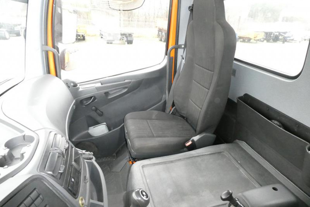 MERCEDES-BENZ Atego 818 K 2-Achs Kipper Schalter - Furgoneta basculante: foto 5 MERCEDES-BENZ Atego 818 K 2-Achs Kipper Schalter - Furgoneta basculante: foto 5