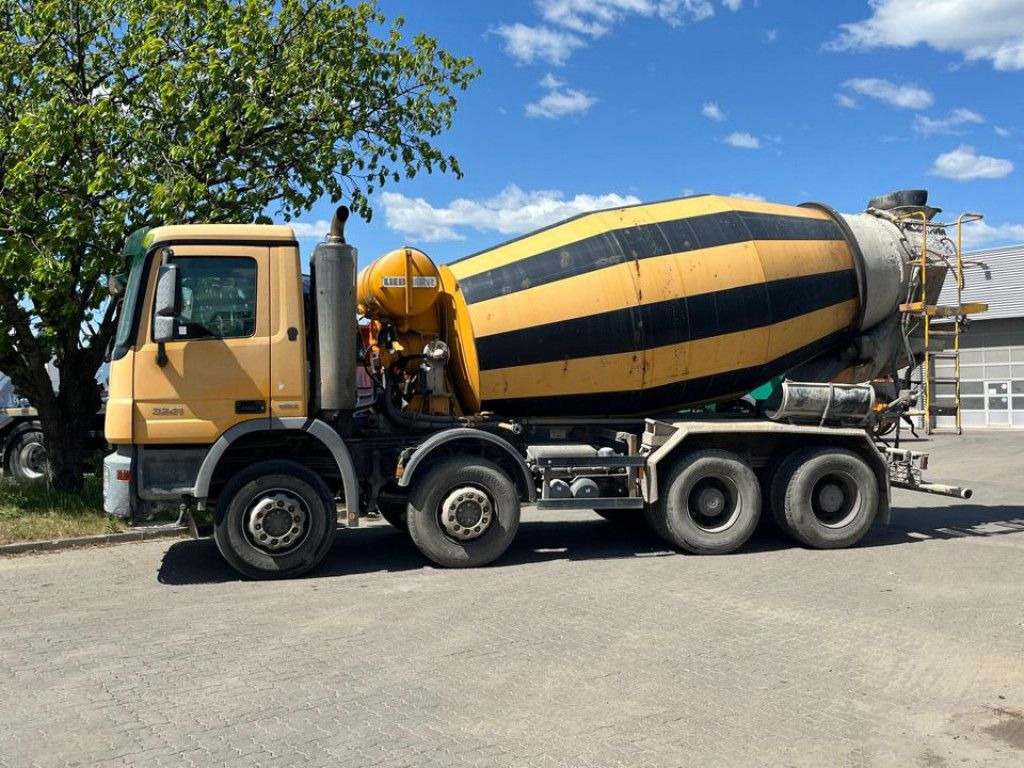 Mercedes-Benz Actros 3241 B 8x4 Betonmischer Liebherr, Deutsc - Camión multibasculante: foto 3 Mercedes-Benz Actros 3241 B 8x4 Betonmischer Liebherr, Deutsc - Camión multibasculante: foto 3