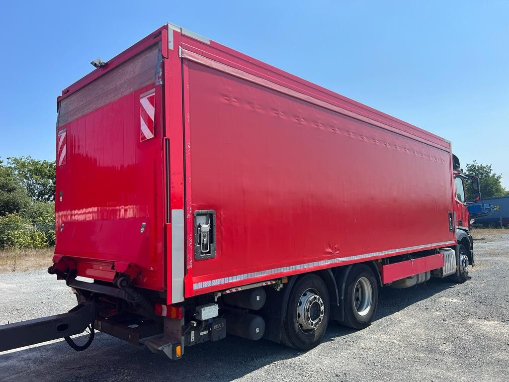 Mercedes-Benz Antos 2540 L 6x2 Pritsche LBW Getränke 8,2m, 2to - Camión lona: foto 4 Mercedes-Benz Antos 2540 L 6x2 Pritsche LBW Getränke 8,2m, 2to - Camión lona: foto 4