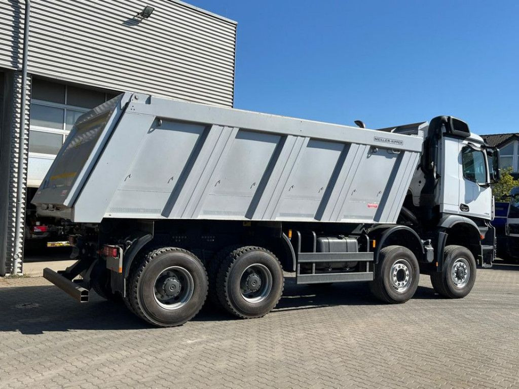 Mercedes-Benz Arocs 4153 8x6 4 Achs Muldenkipper Meiller - Camión volquete: foto 3 Mercedes-Benz Arocs 4153 8x6 4 Achs Muldenkipper Meiller - Camión volquete: foto 3