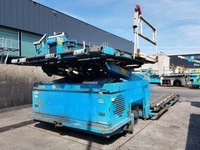 FMC Commander 15W Lower Deck Loader - Cargadora de contenedores/ Palets: foto 1 FMC Commander 15W Lower Deck Loader - Cargadora de contenedores/ Palets: foto 1